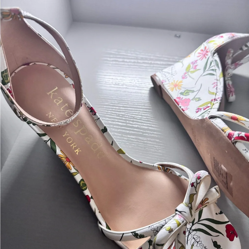 Kate Spade New York Flamenco Floral Bow Wedge LeatherSandals - White and color - Picture 5 of 9
